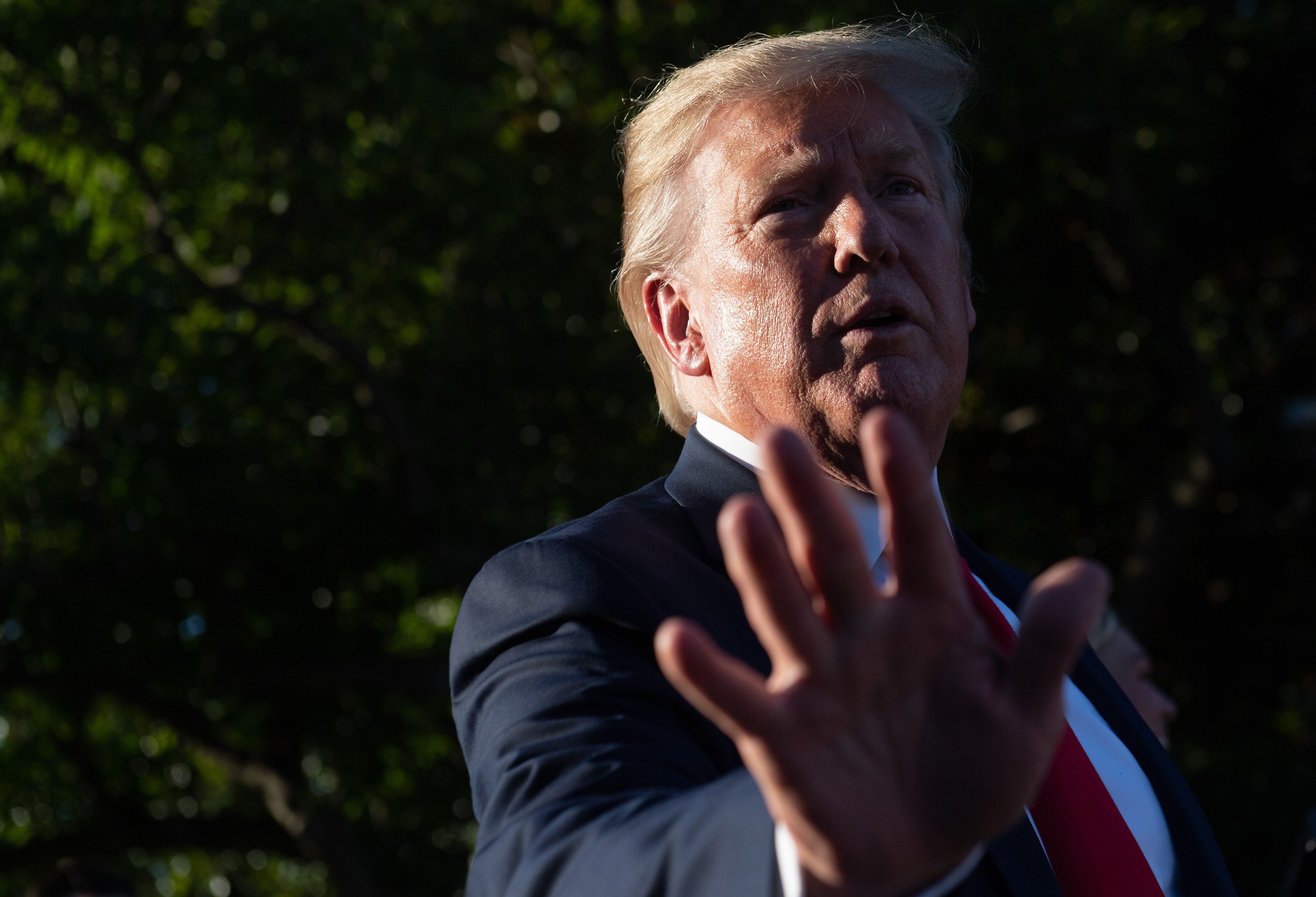 PRESIDEN AS Donald Trump