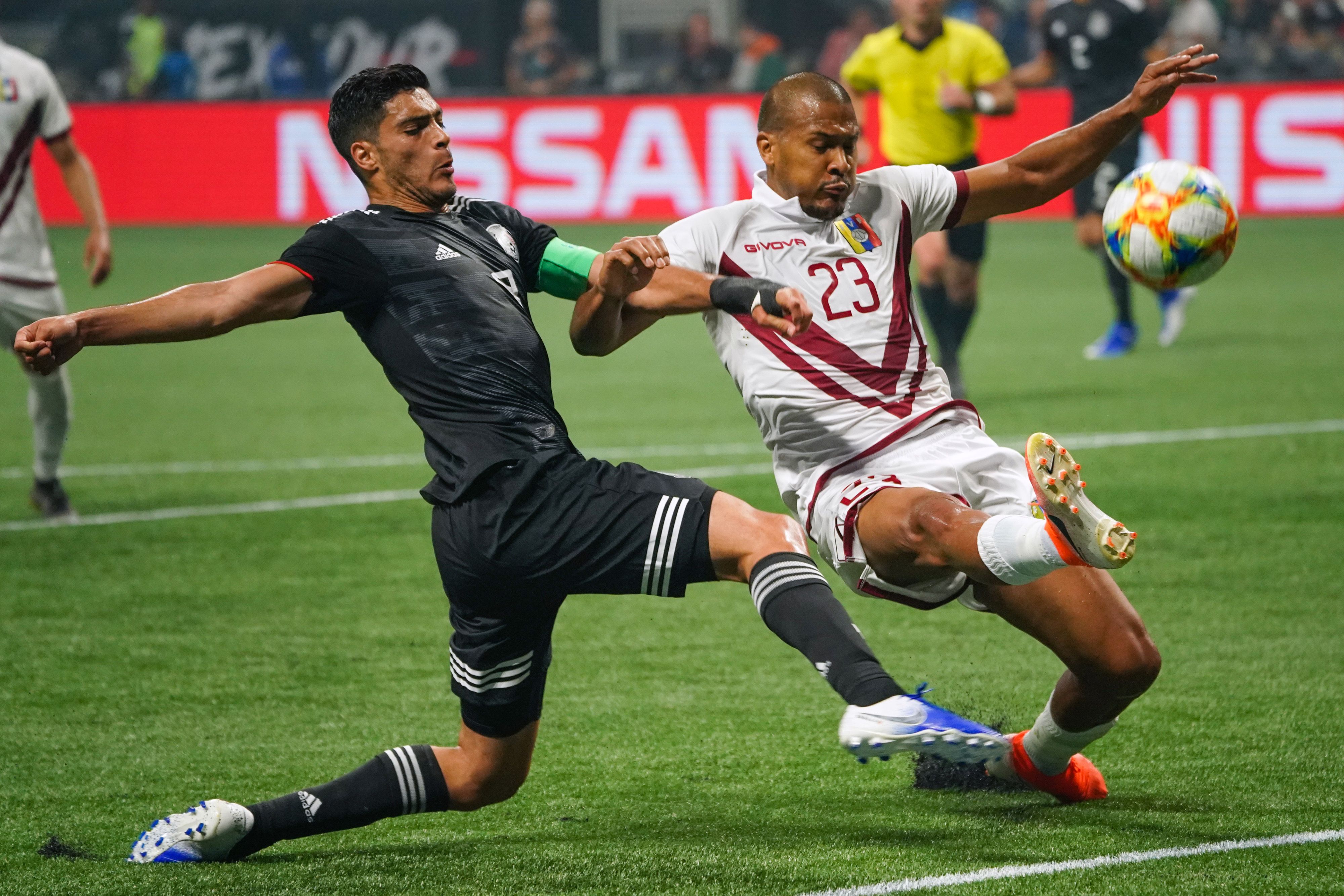 Laga persahabatan antara Meksiko dan Venezuela