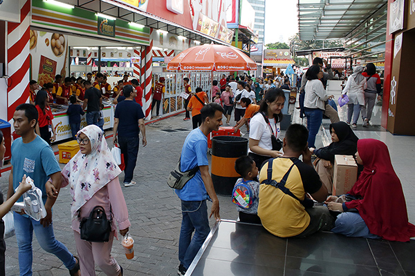 Suasana di Jakarta Fair