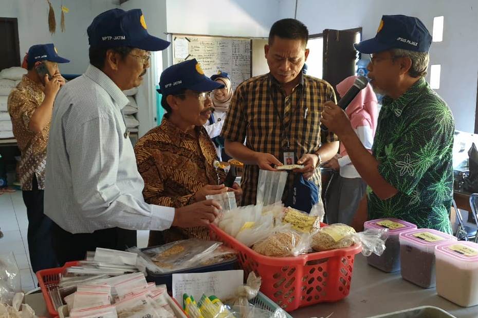 Peninjauan unit kerja Balitbangtan
