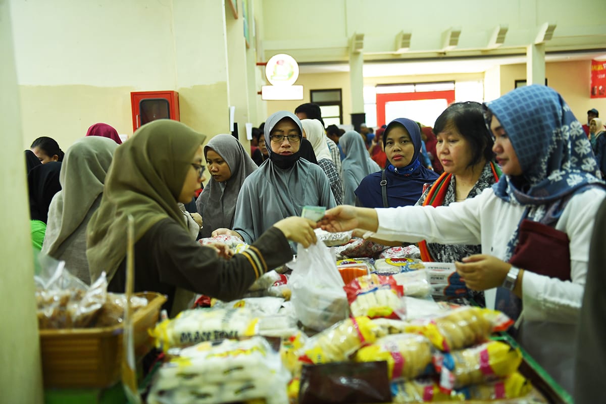 Toko Tani Indonesia Center diserbu pembeli 