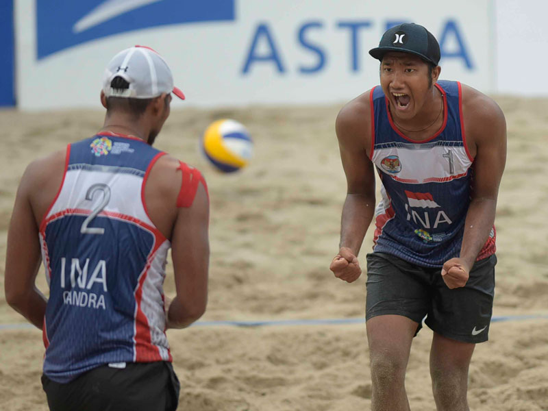 Pevoli pantai pria Indonesia.