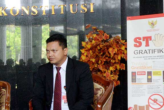 Juru bicara MK, Fajar Laksono