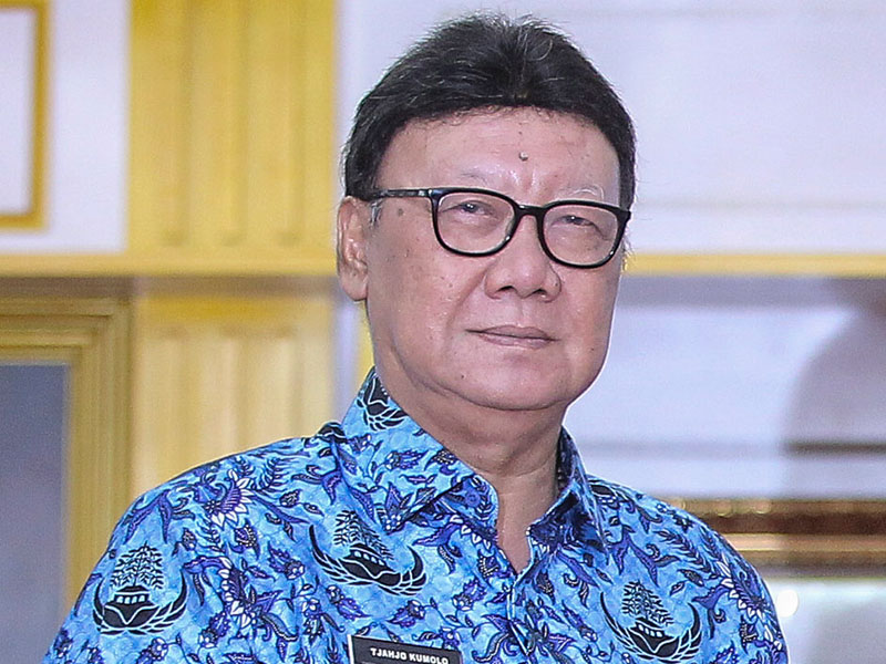 Menteri dalam negeri Tjahjo Kumolo .