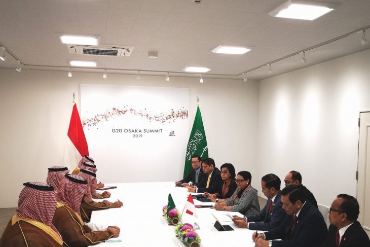 Presiden Jokowi melakukan pertemuan bilateral dengan Putra Arab Saudi Mohammed bin Salman di sela KTT G20 di Osaka Jepang, Sabtu (29/6).