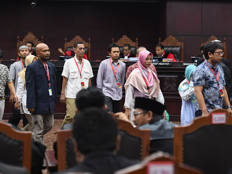 Sejumlah saksi yang diajukan oleh tim Badan Pemenangan Nasional (BPN) Prabowo-Sandiaga seusai diambil sumpah.