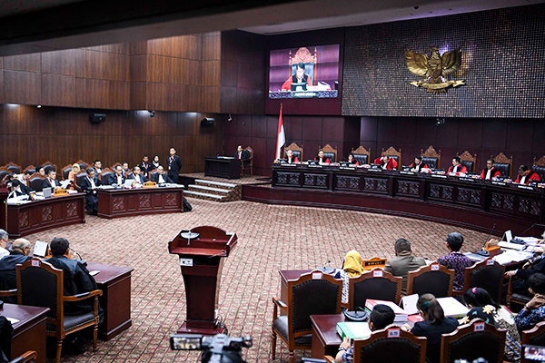 Suasana sidang perdana Perselisihan Hasil Pemilihan Umum (PHPU) sengketa Pilpres 2019 di Mahkamah Konstitusi