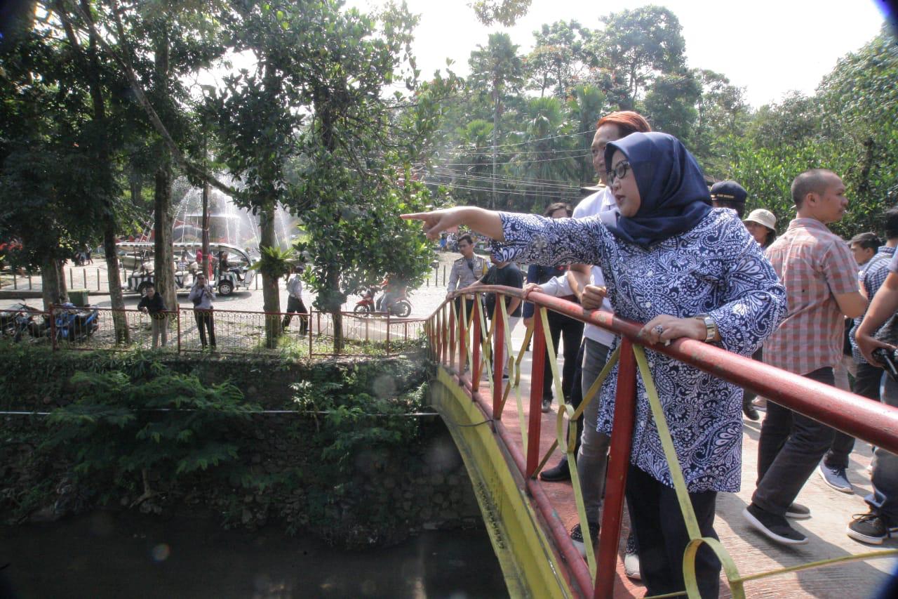 Bupati Bogor Ade Yasin saat melakukan sidak ke Taman Wisata Matahari