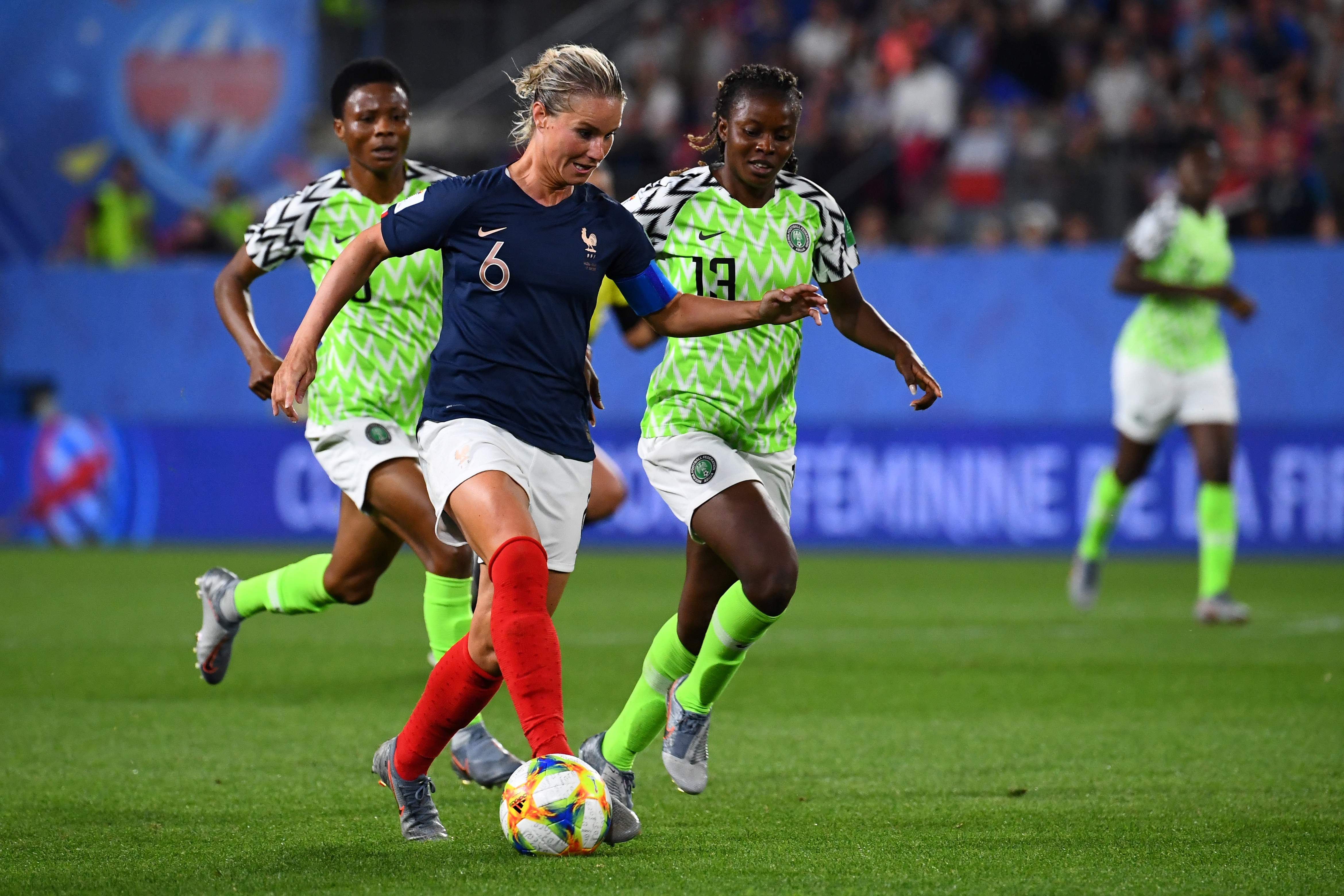 Laga Piala Dunia Putri antara Prancis dan Nigeria.