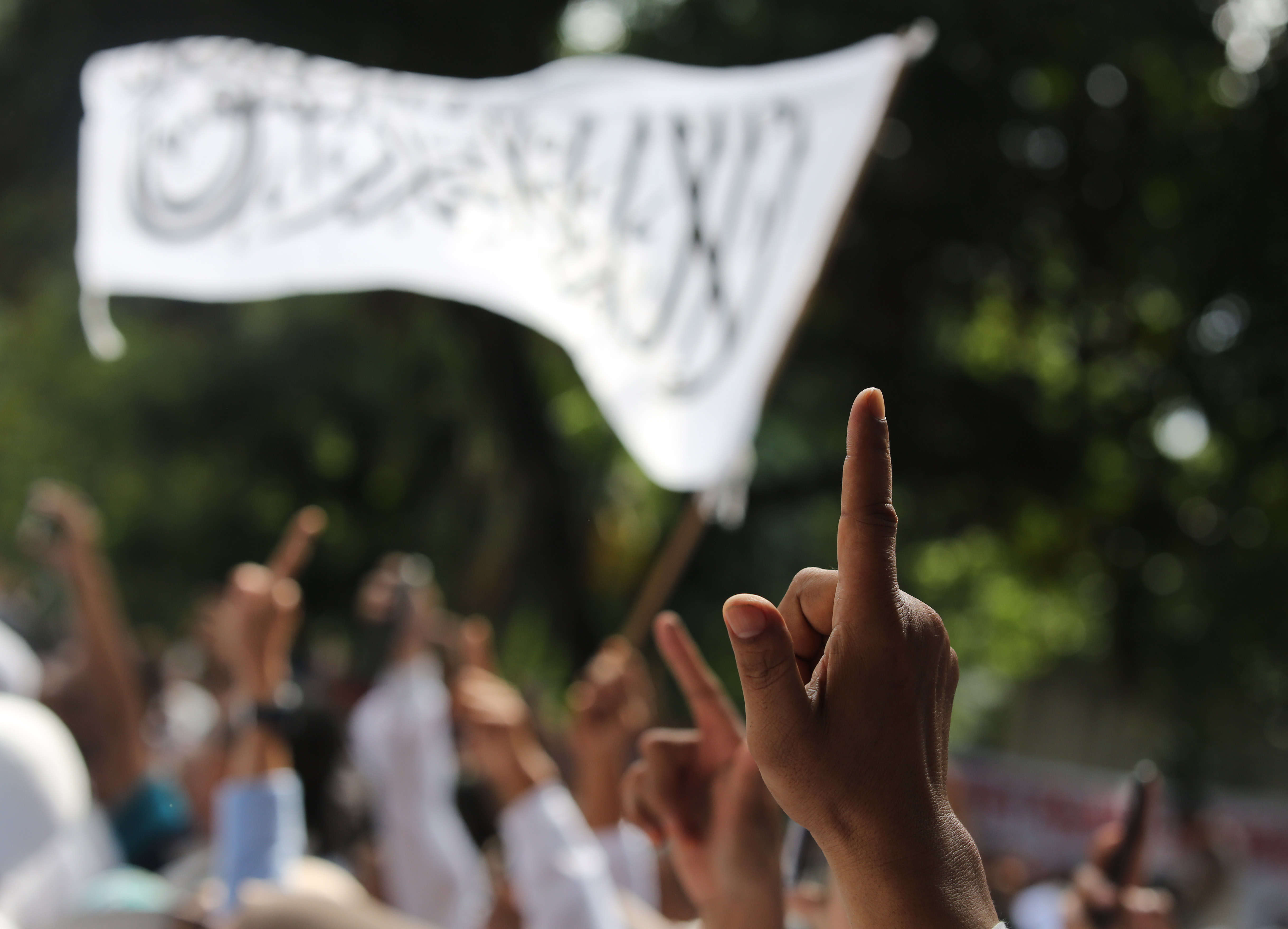  Massa pendukung Calon Presiden nomor urut 02 Prabowo Subianto di Jalan Kertanegara