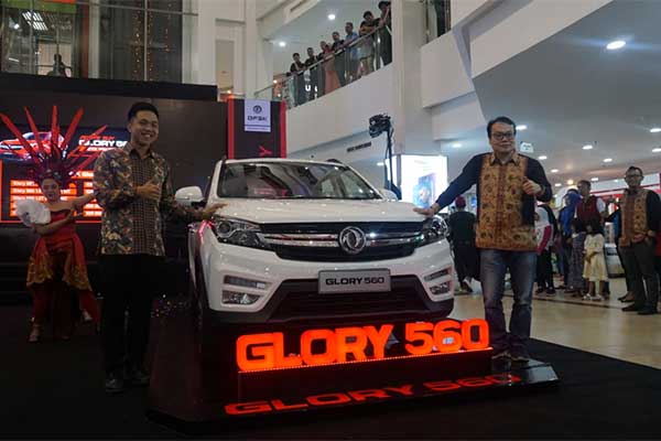 PT Sokonindo Automobile Luncurkan Glory 560