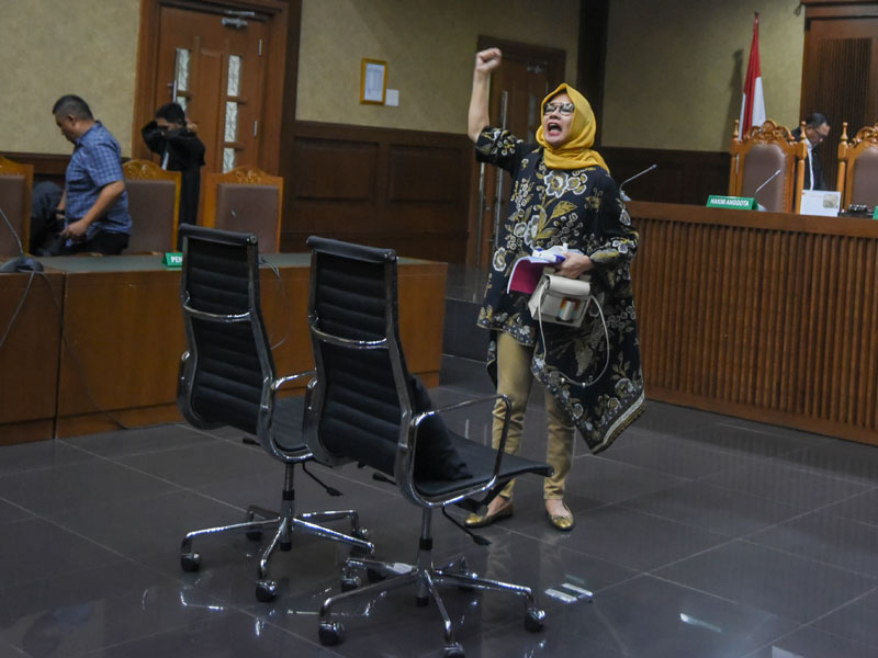 Terdakwa kasus dugaan korupsi investasi perusahaan di Blok Basker Manta Gummy (BMG) Australia pada 2009, Karen Agustiawan.