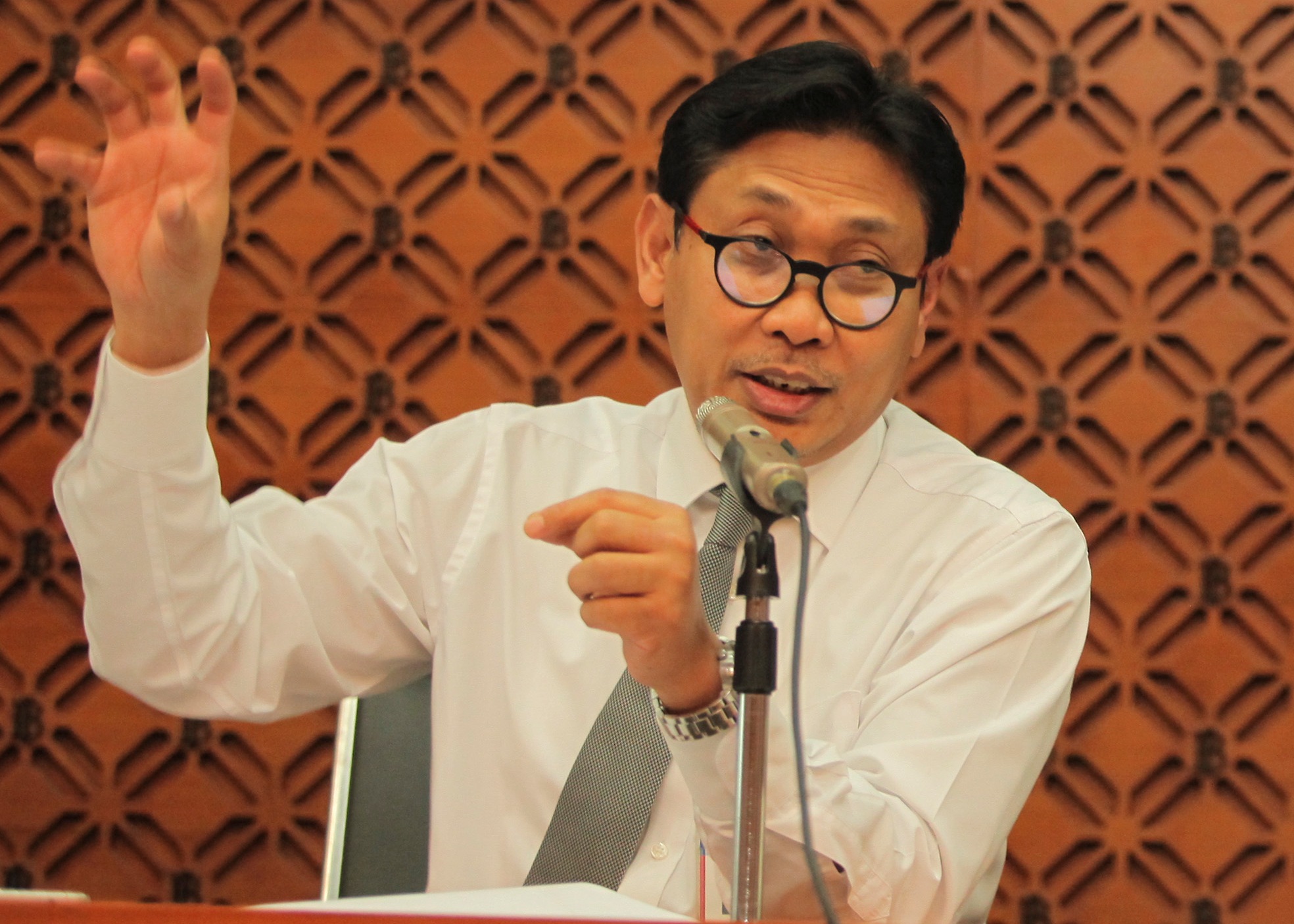 Direktur Eksekutif Departemen Komunikasi Bank Indonesia Onny Widjanarko