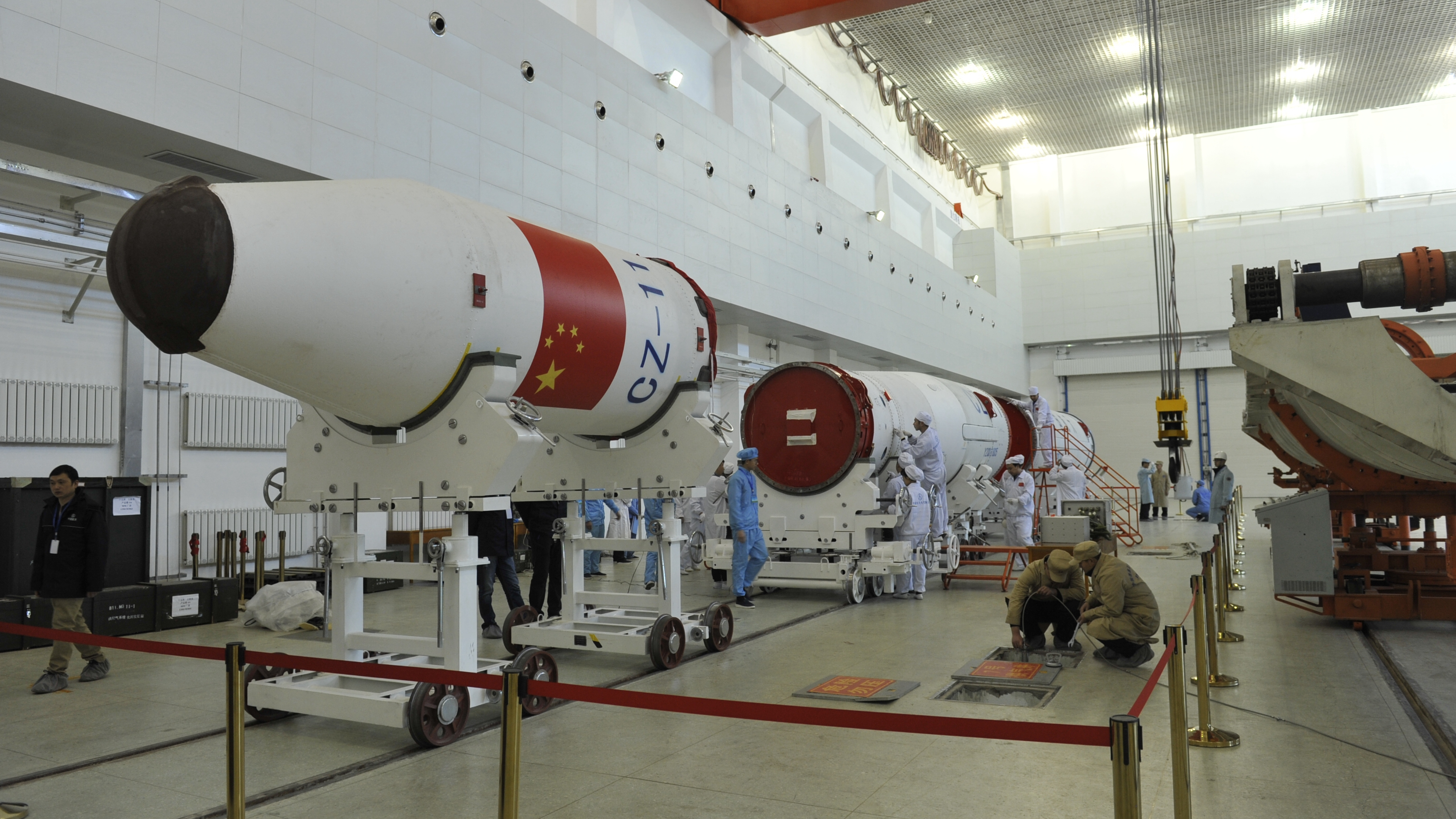 Roket Long March 11 Tiongkok yang diluncurkan dari kapal di laut, Rabu (5/6)