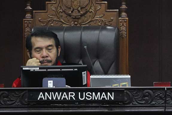  Ketua Hakim Mahkamah Konstitusi Anwar Usman