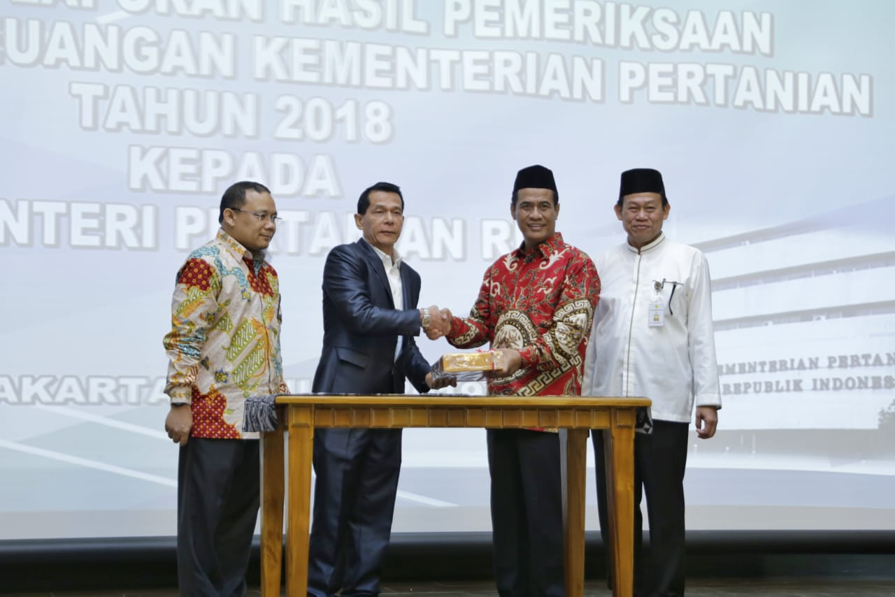 Penyerahan hasil pemeriksaan atas laporan keuangan Kementan tahun 2018 oleh BPK RI