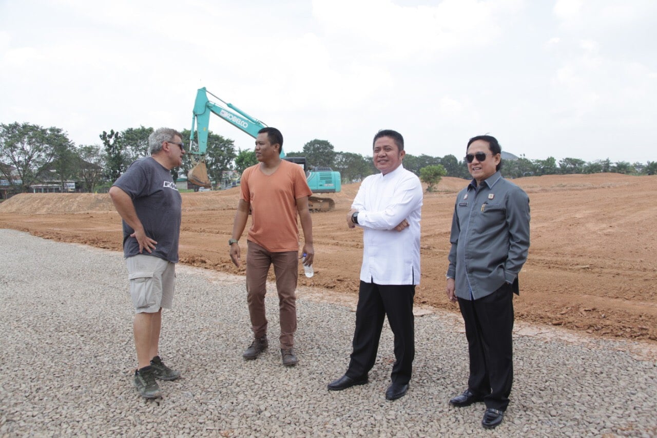 Gubernur Sumsel Herman Deru meninjau lokasi pembangunan sirkuit MXGP