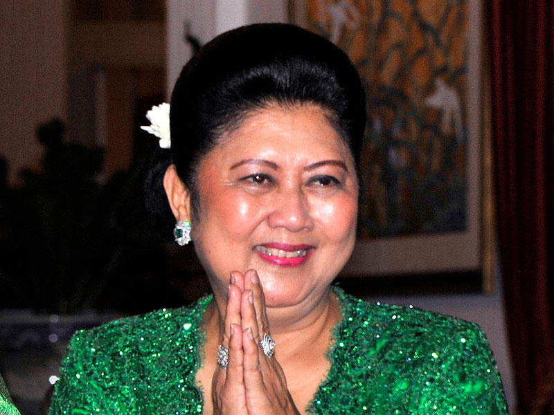 Ibu Ani Yudhoyono.