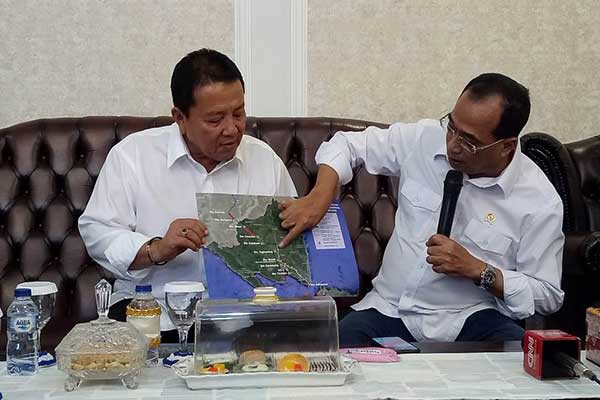 Menteri Perhubungan Budi Karya Sumadi menyetujui usulan Gubernur Lampung Arinal Djunaidi untuk mengalihkan jalur kereta angkutan barang