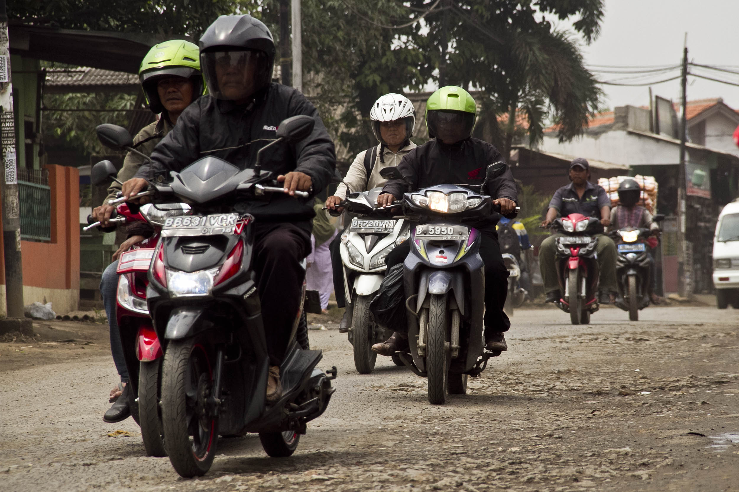 Jalan Gondrong, Cipondoh.