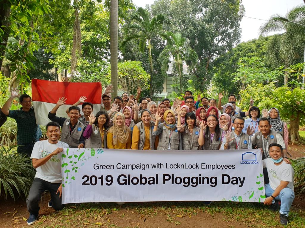 Kegiatan kampanye Global Plogging Day dilaksanakan pertama kali di  tujuh negara. 