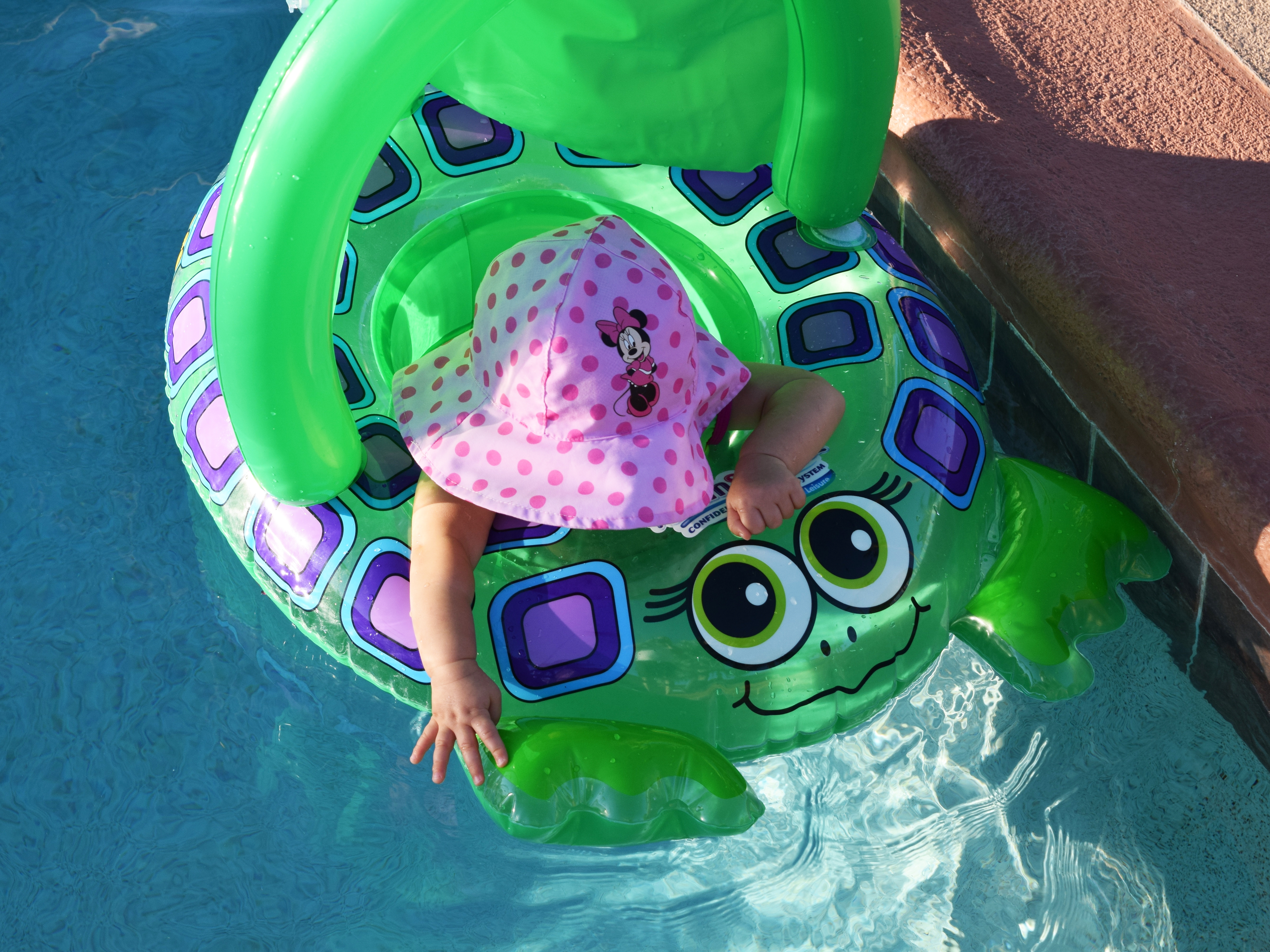 Ada hal-hal yang harus diperhatikan saat anak Anda di sekitaran kolam renang atau tempat berair dalam lain.