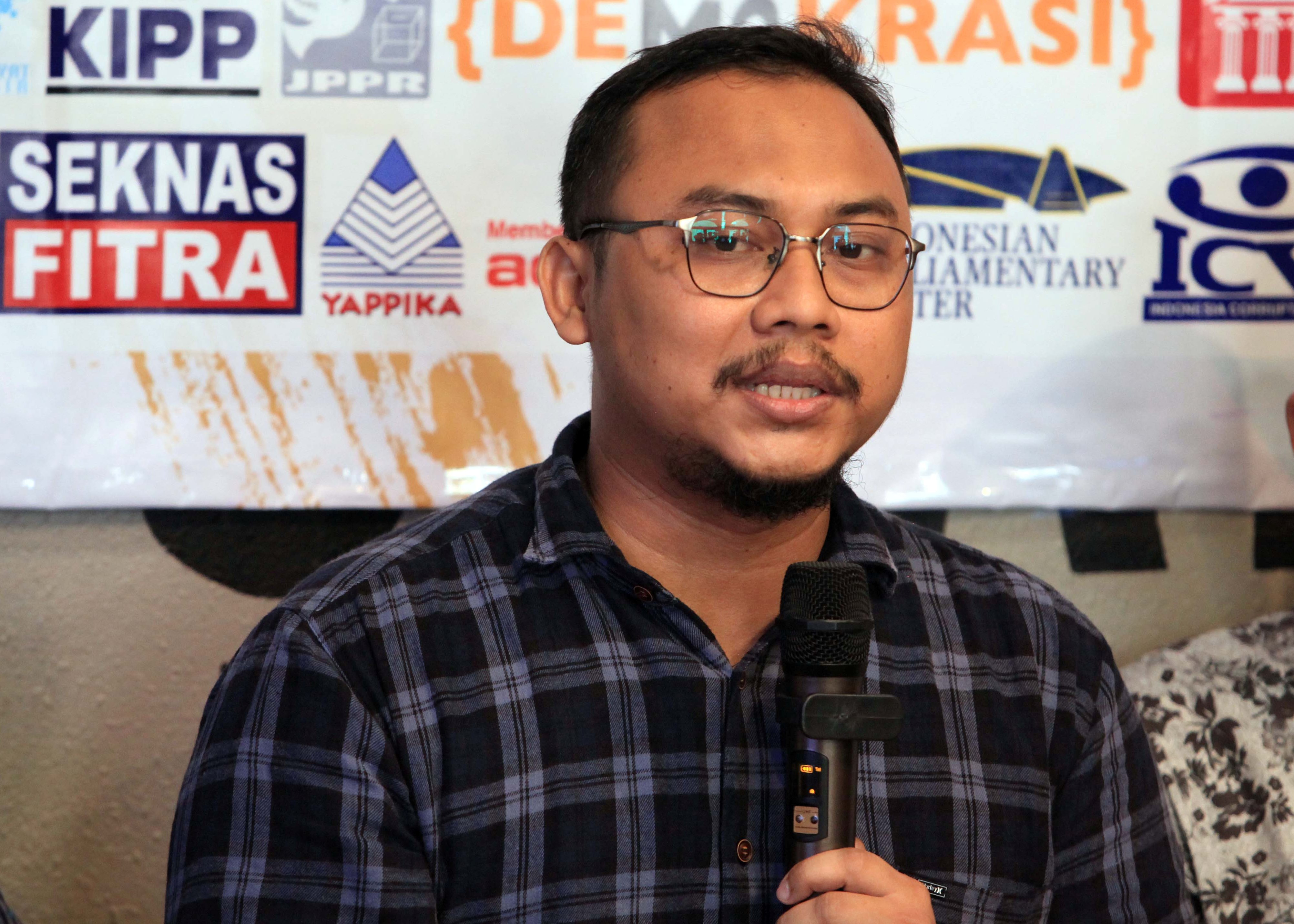 Ketua KoDe Inisiatif Veri Junaidi