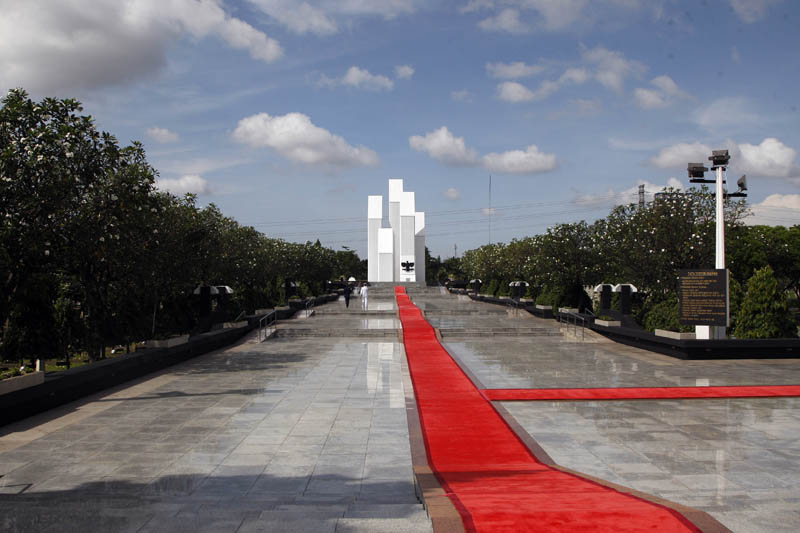 Suasana Taman Makam Pahlawan Kalibata.