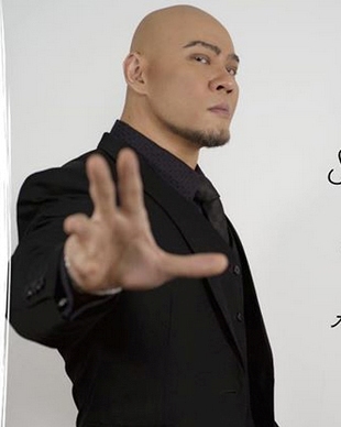 Deodatus Andreas Deddy Cahyadi Sundjojo atau Deddy Corbuzier
