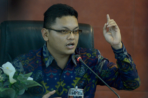 Juru bicara MK Fajar Laksono
