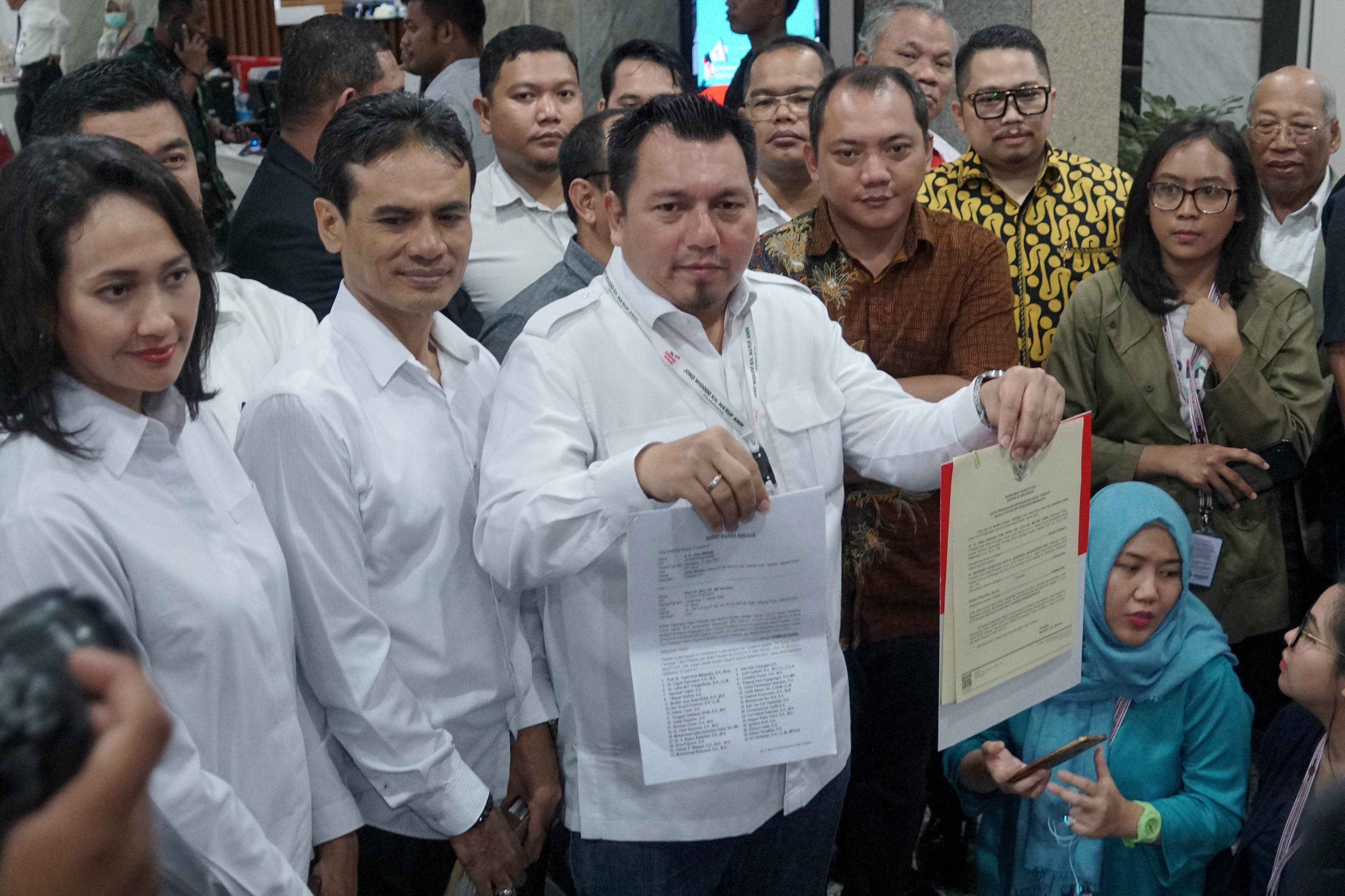 Tim Advokasi dan Hukum TKN Jokowi-Amin mendaftarkan 33 pengacara hadapi gugatan Pilpres 2019 ke MK
