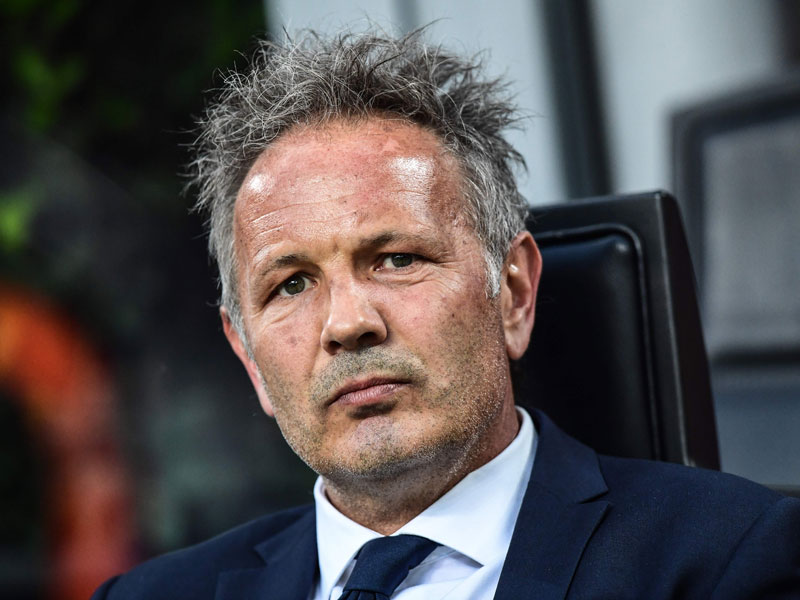 Pelatih Bologna Sinisa Mihajlovic 