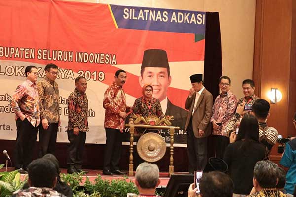  Adkasi menggelar silaturahim nasional (silatnas) dan lokakarya yang dibuka oleh Ketua Umum Adkasi, Lukman Said