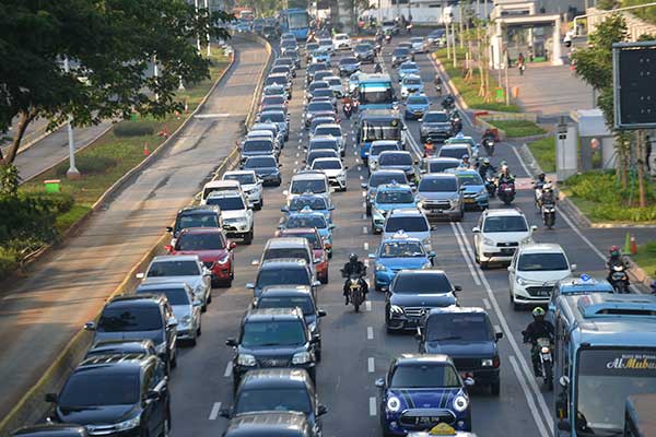 Pengamat: Masyarakat Jakarta Mulai Tinggalkan Kendaraan Pribadi