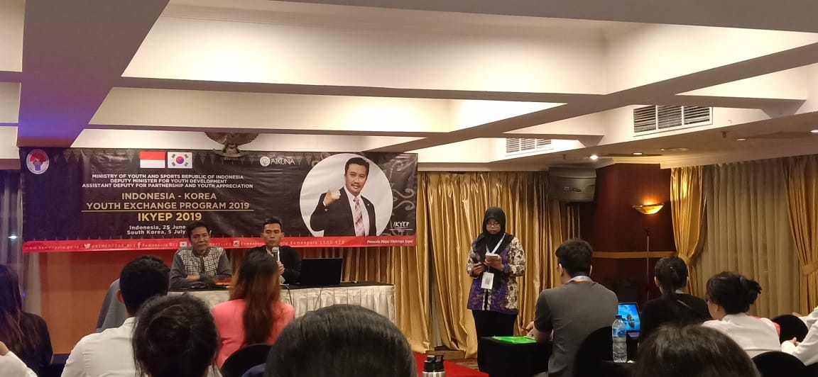 Deputi Pengembangan Pemuda Kemenpora Asrorun Ni'am Sholeh saat membuka program pertukaran pemuda Indonesia-Korea Selatan