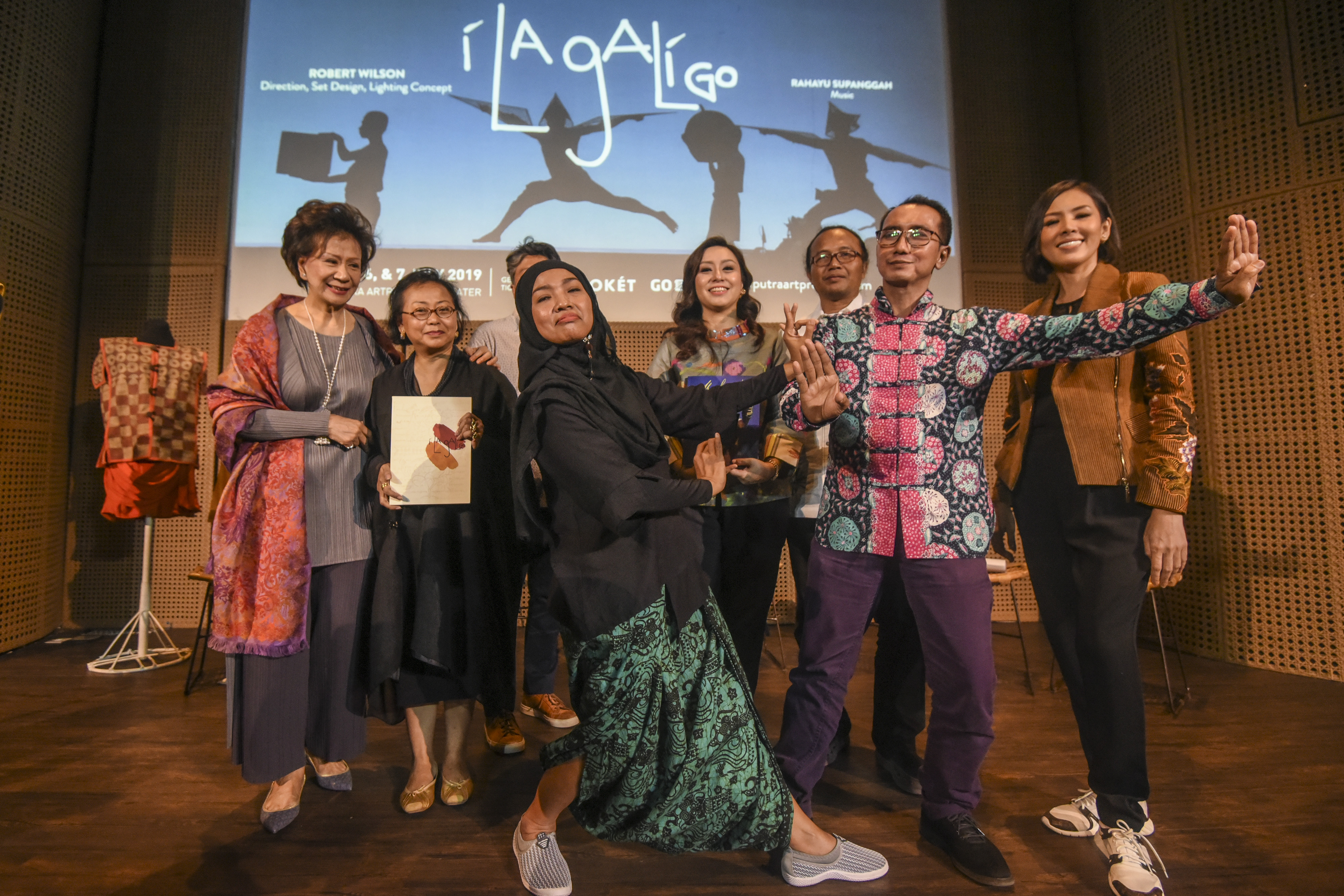  I La Galigo yang terinspirasi dari wiracarita mitos penciptaan suku Bugis itu akan berlangsung di CiputraArtpreneur Theater, Juli 2019.