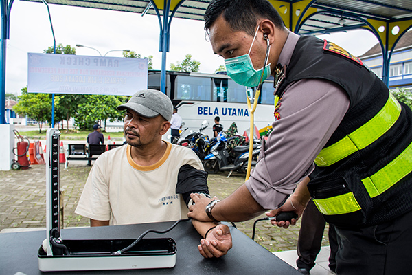 Tes Kesehatan Supir bus