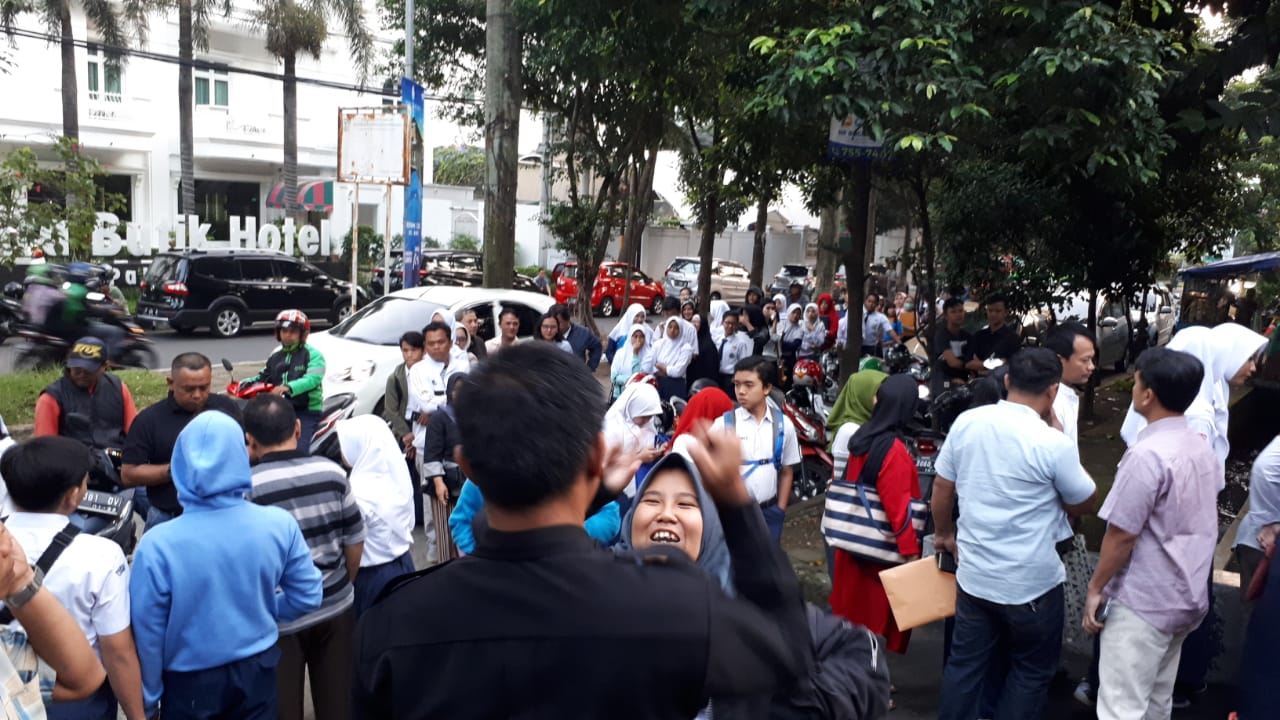 Suasana pendaftaran PPDB SMA di SMAN 3 Kota Bogor.