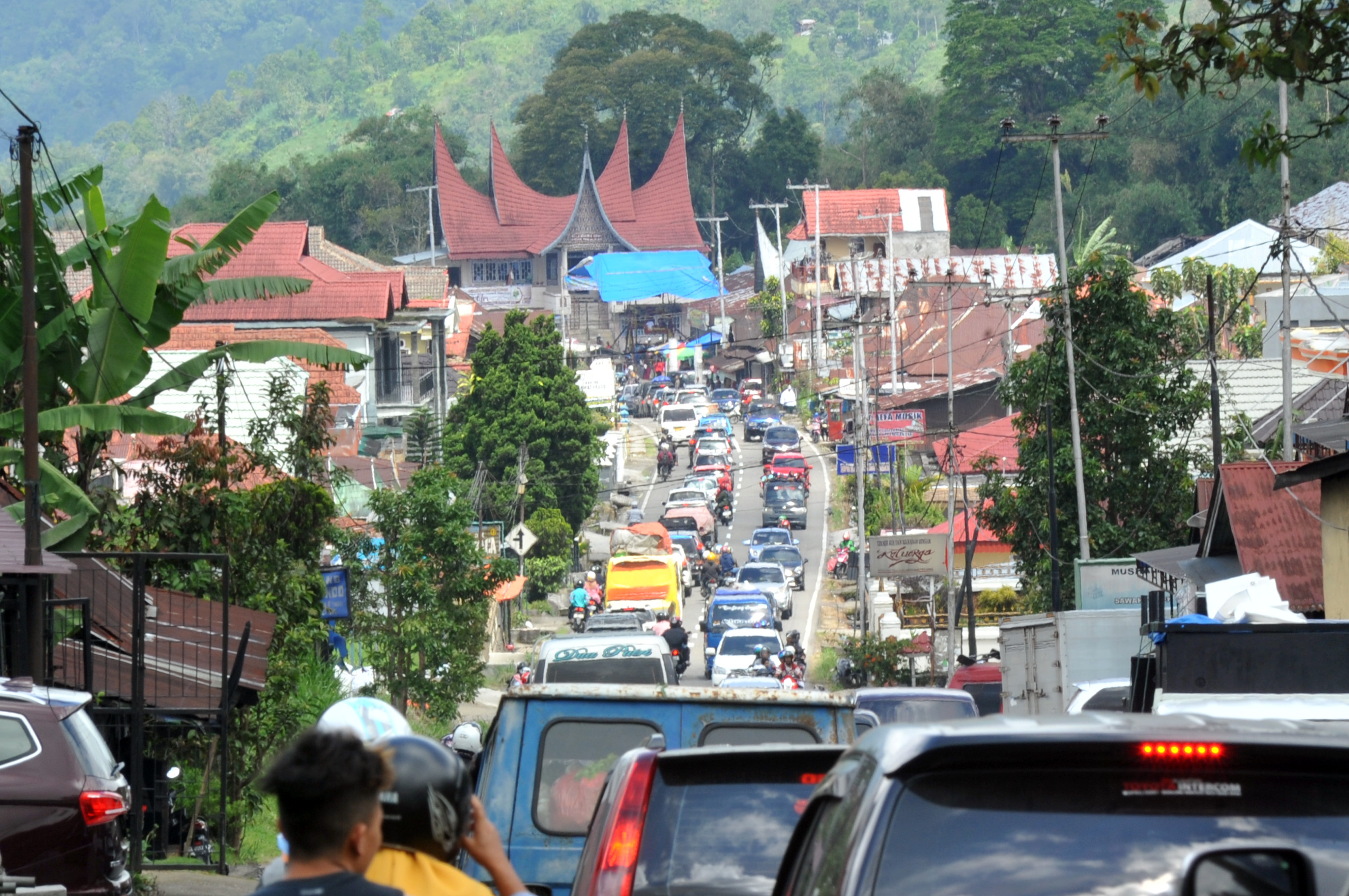 Padat Arus Jalan Padang, Pekanbaru.