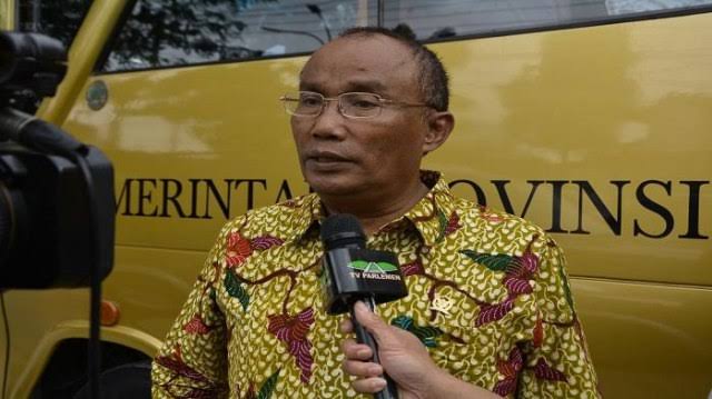 Politikus PDIP  Effendy Sianipar