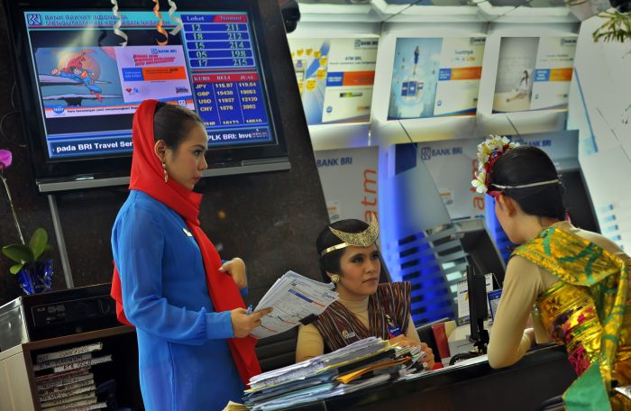 Suasana perbankan dikantor cabang BRI 