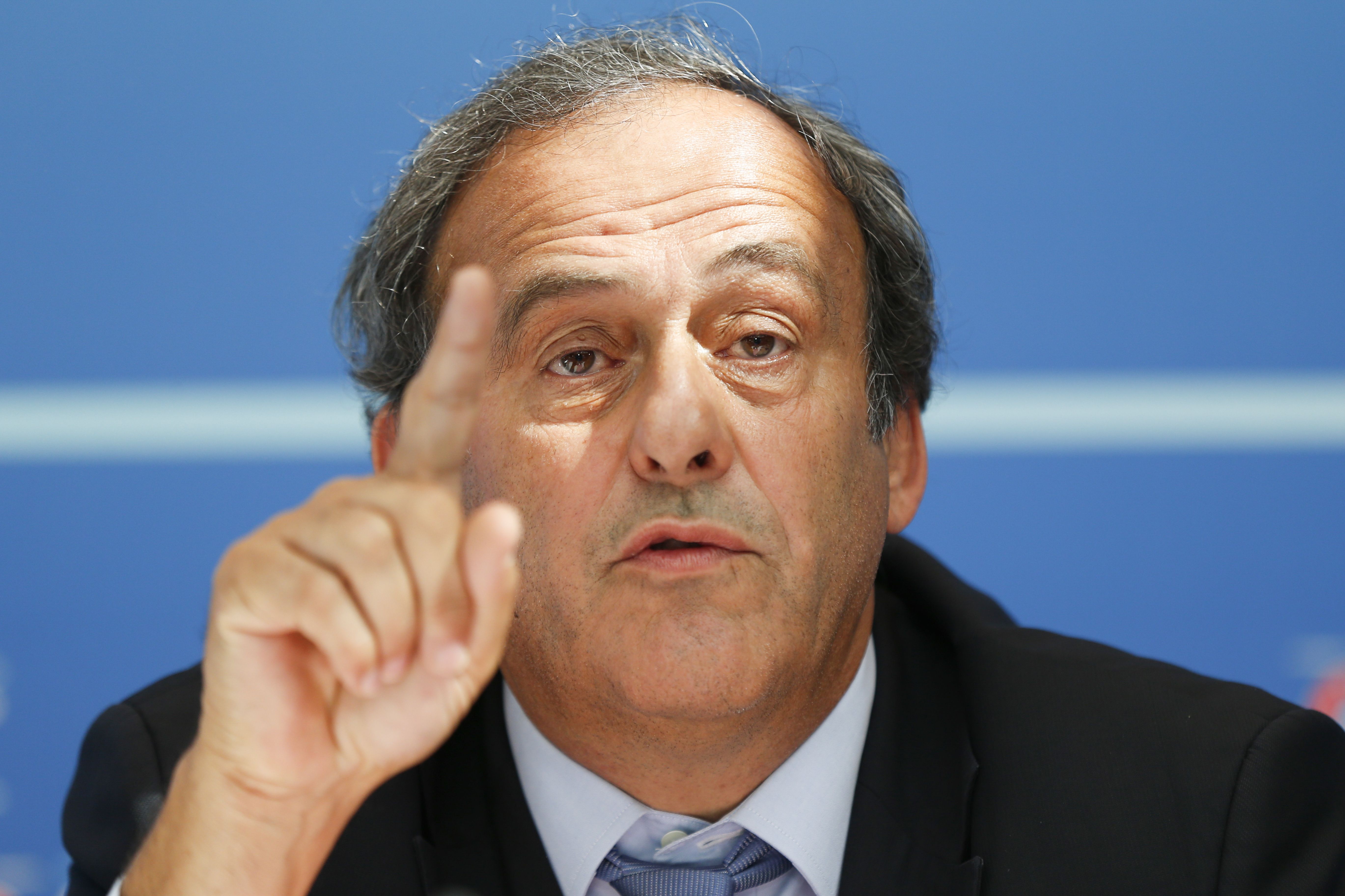 LEGENDA sepak bola Prancis, Michel Platini