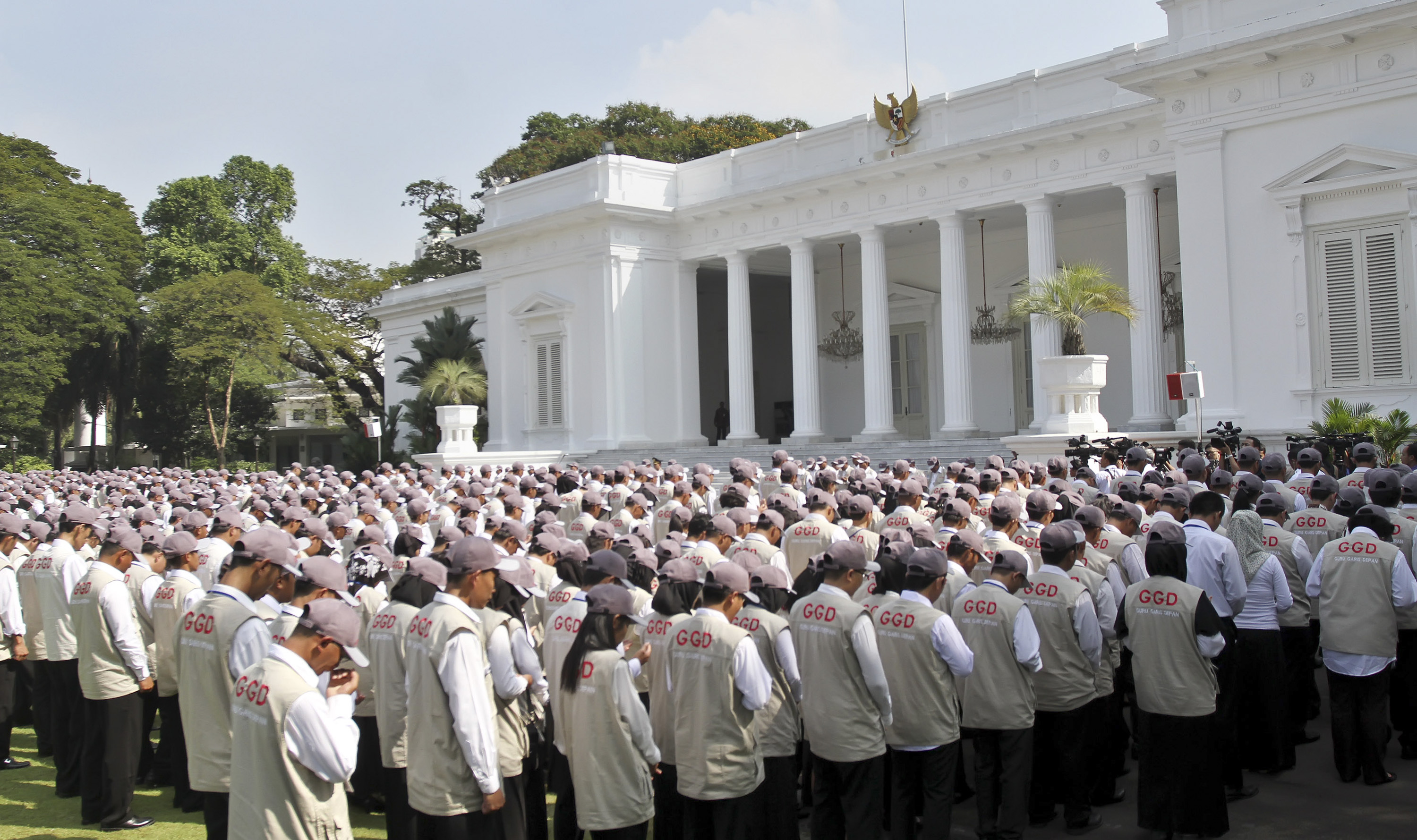 Para guru yang ikut dalam program Guru Garis Depan saat dilepas Presiden RI Joko Widodo 2015 silam