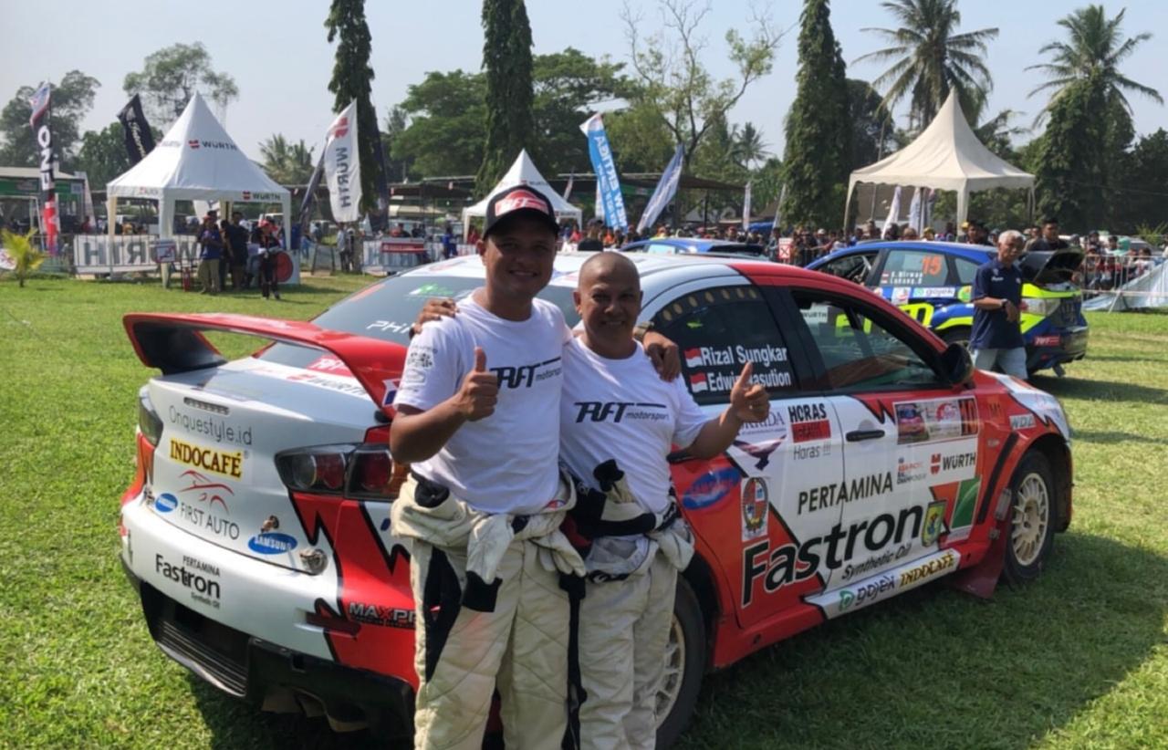 Rizal Sungkar bersama navigatornya