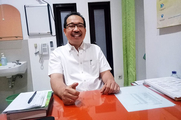 Dr. Asep Purnama, Pemerhati Rabies yang juga Satuan Medis Fungsional Penyakit Dalam Rumah Sakit Umum Daerah (RSUD) TC Hillers Maumere, Sikka