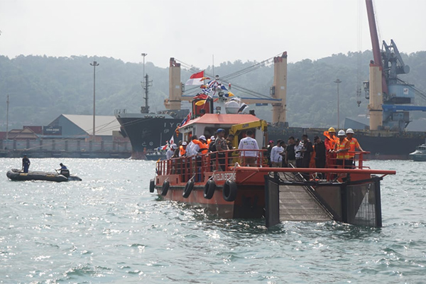 Kapal Pembersih Sampah Laut