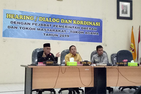 Hearing/Dialog dan Kordinasi pejabat pemerintah daerah di Kabupaten Hulu Sungai Tengah 