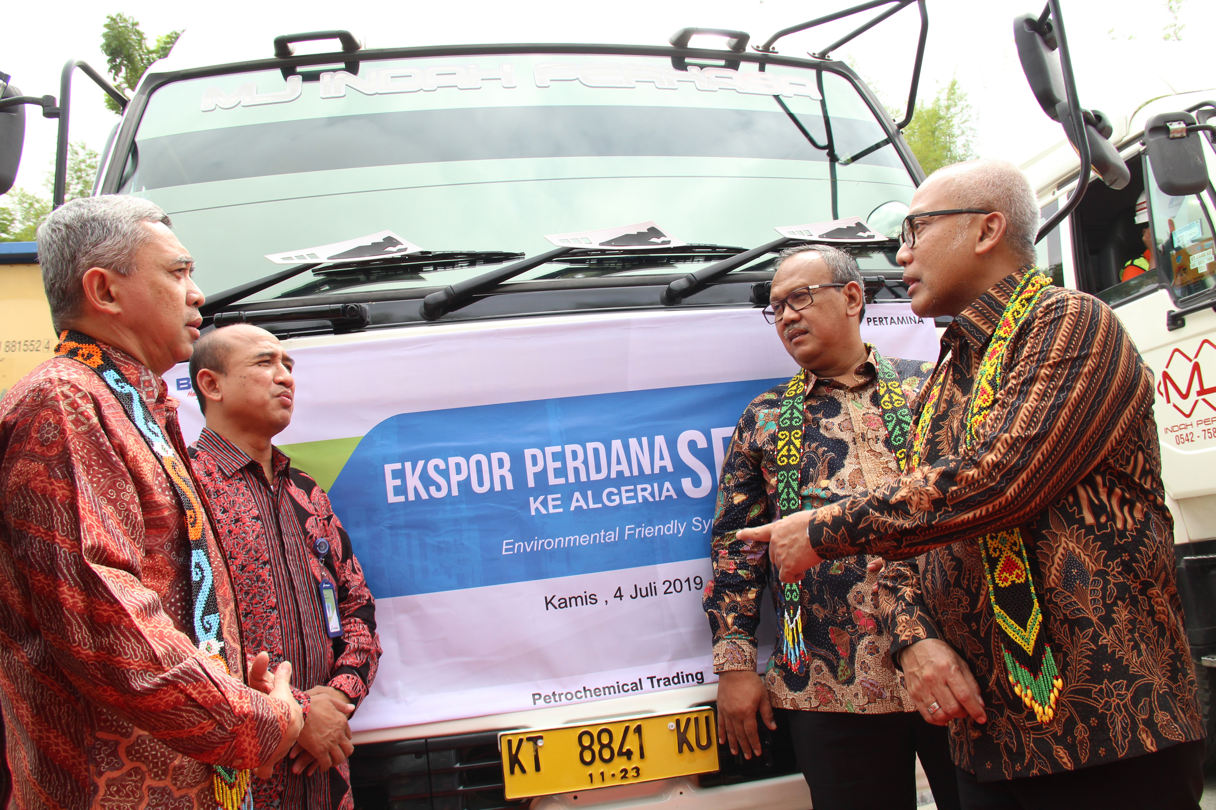  PT Pertamina (Persero) untuk pertama kalinya melakukan ekspor perdana SF-05 sebanyak 4000 barel senilai lebih dari Rp10 miliar ke Algeria.