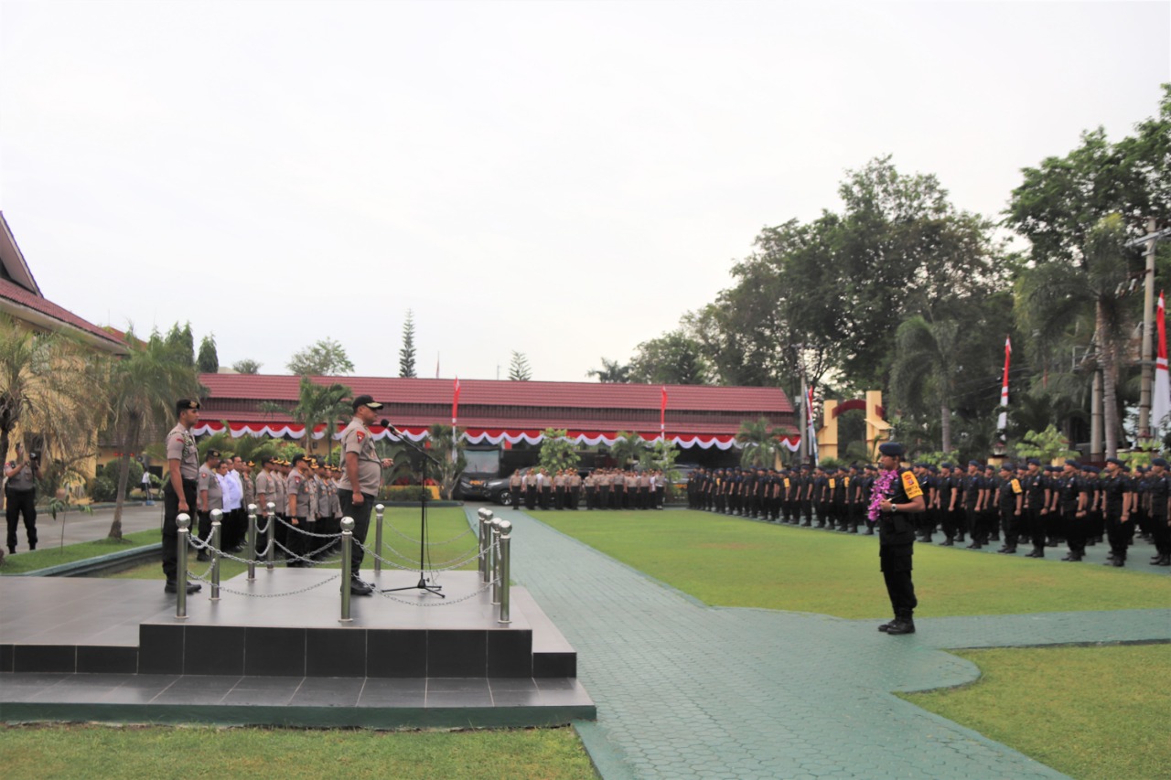 Kapolda Sulteng Sambut Kedatangan Brimob BKO di Palu, Sulteng.
