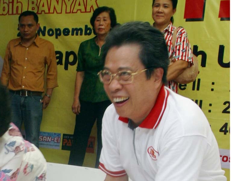 Kam Kettin, President Director Caturkarda Depo Bangunan